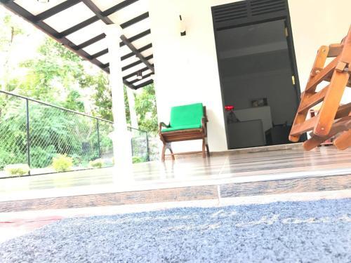 Villa 121