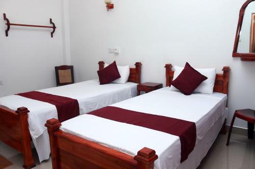 Sarath Home Stay And Safari