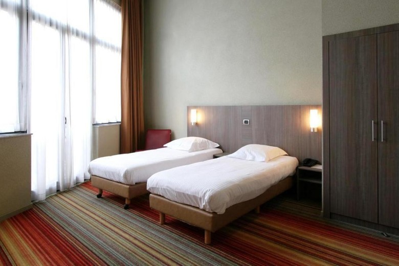 Alma Grand Place Hotel
