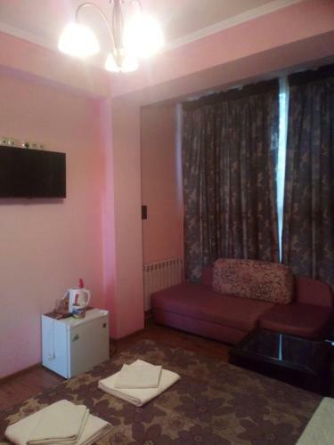 Hostal Guesthouse Aragats