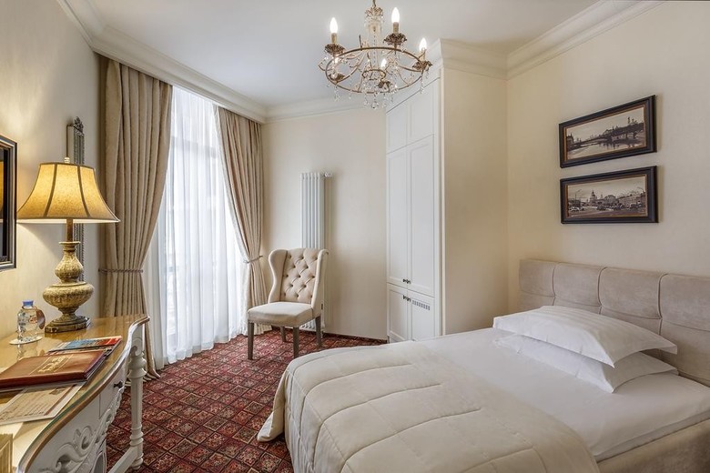Hotel Kebur Palace