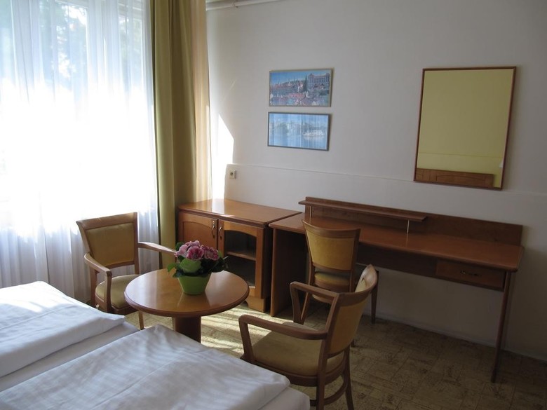 Hotel Penzion Domov Mladeze Jana