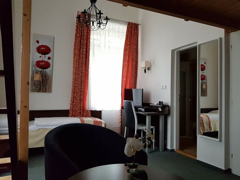 Hotel Penzion Domov Mladeze Jana
