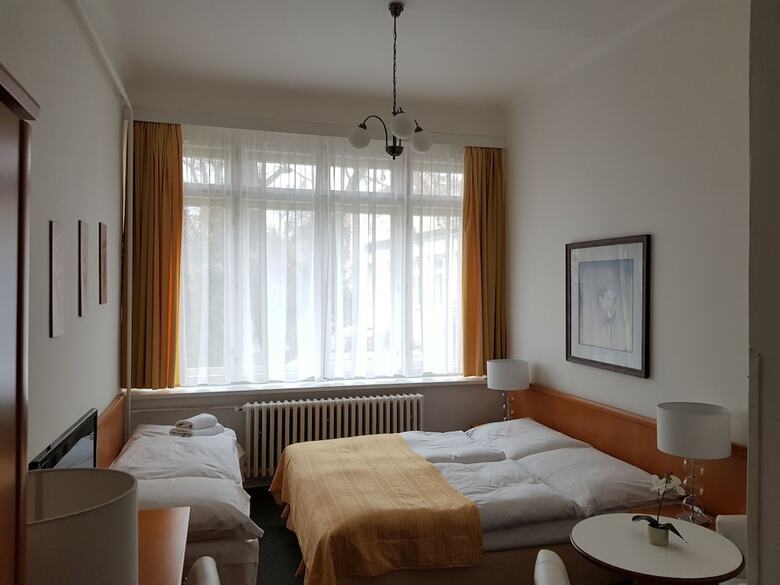 Hotel Penzion Domov Mladeze Jana