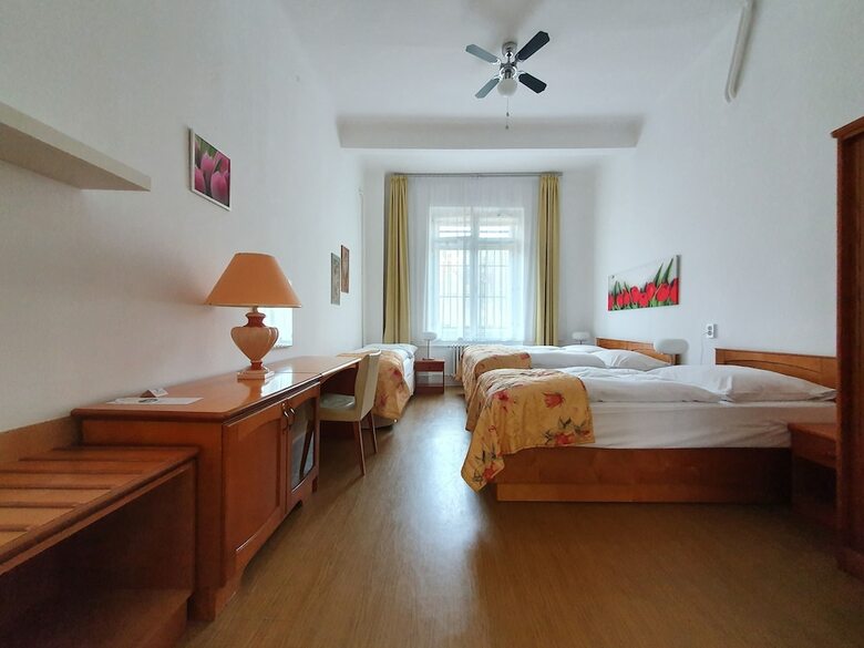 Hotel Penzion Domov Mladeze Jana