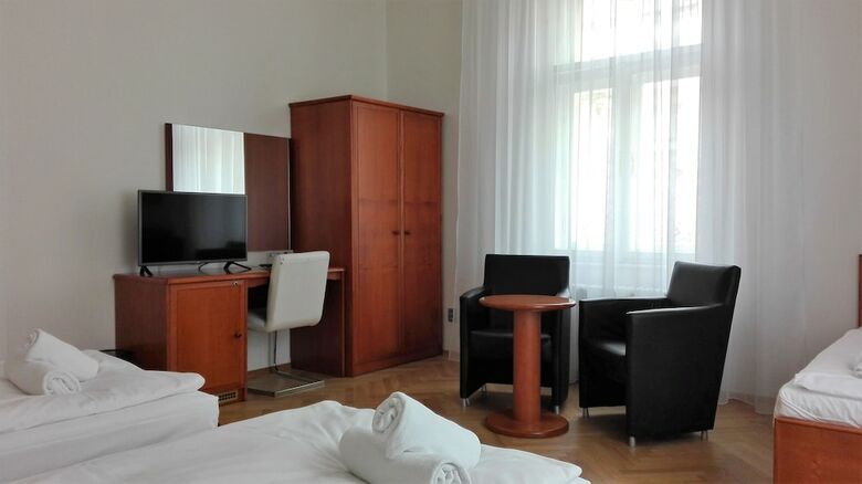 Hotel Penzion Domov Mladeze Jana