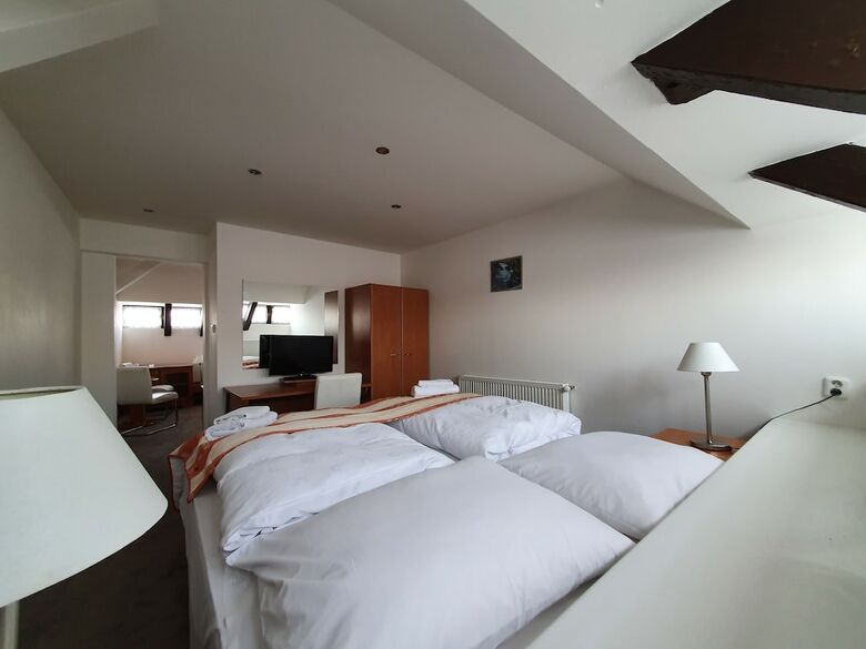 Hotel Penzion Domov Mladeze Jana