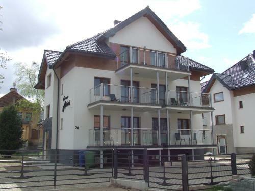 Aparthotel Admira?