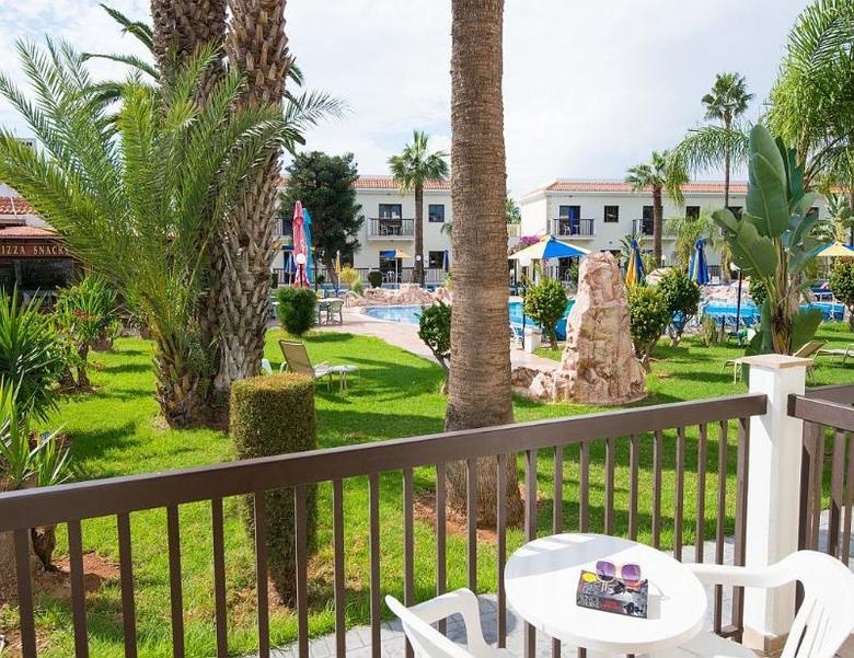 Loutsiana Hotel Apt`s