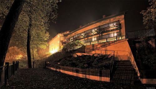 Hostal Dom Przy Parku Na??cz�w