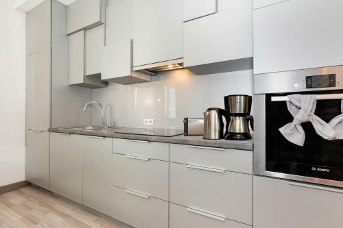 Modern Apartment In Pozna? D?browskiego