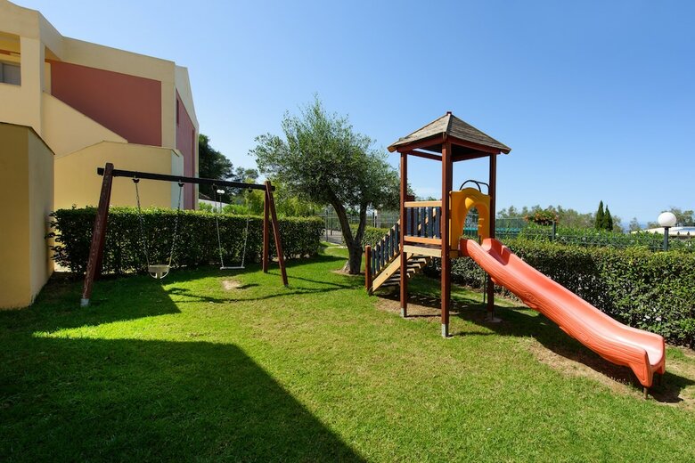 Hotel Olympion Village