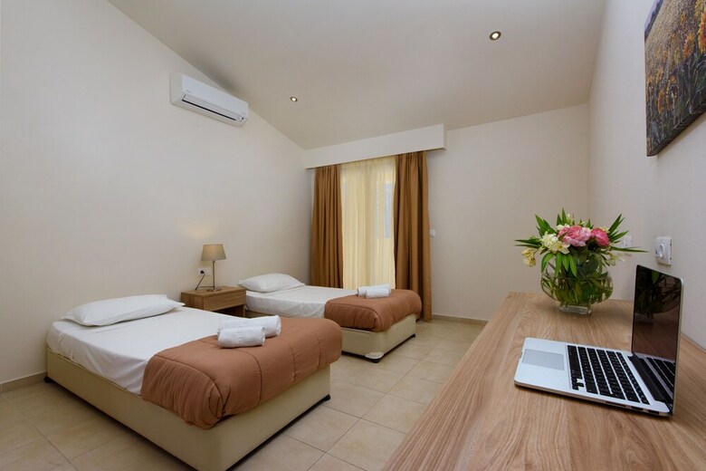 Hotel Olympion Village