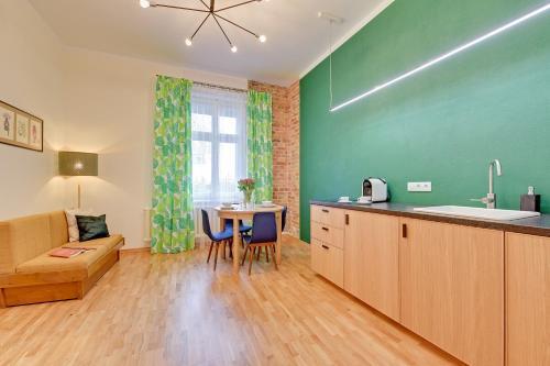 Lion Apartments - Unique 755