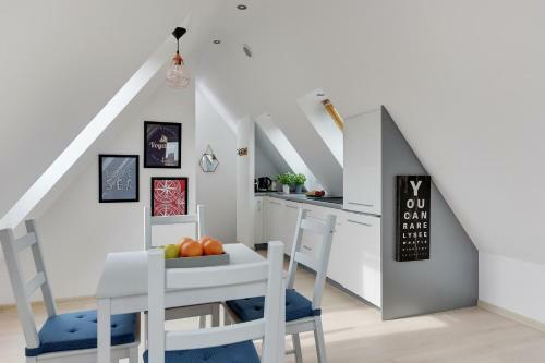 Navy Group - Apartamenty Karlikowskie