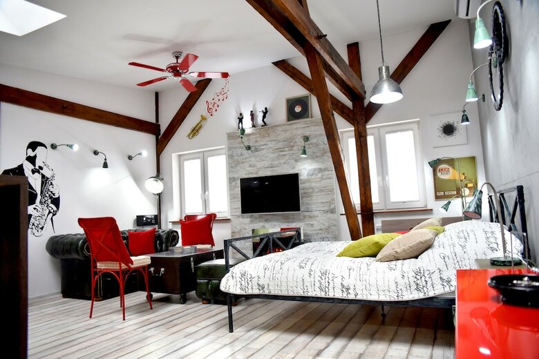 In The Attic Apartments