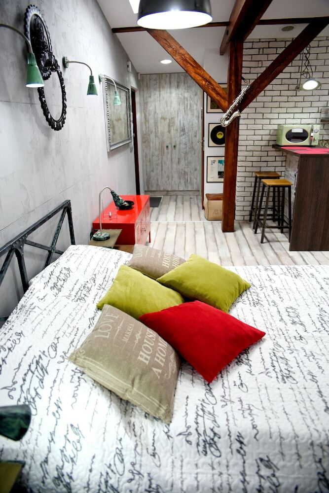In The Attic Apartments