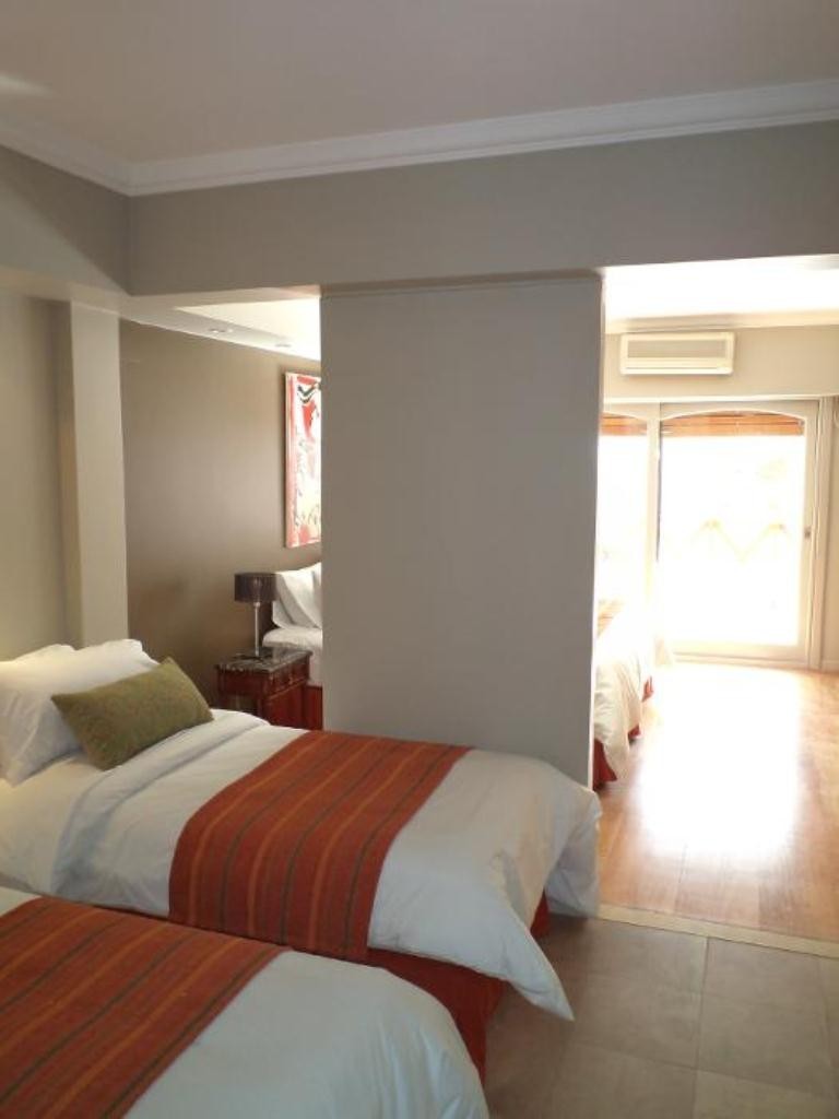 Hotel Nina Suites