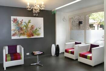 Hotel Nina Suites