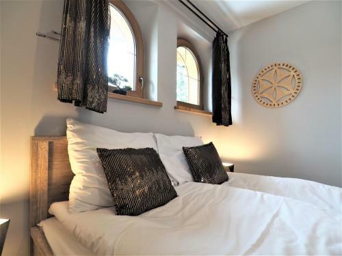 Vip Apartamenty Folk Residence