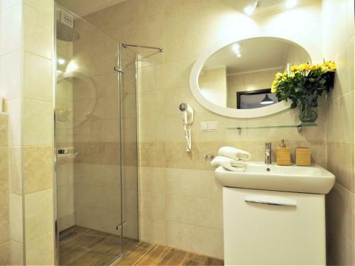 Vip Apartamenty Folk Residence