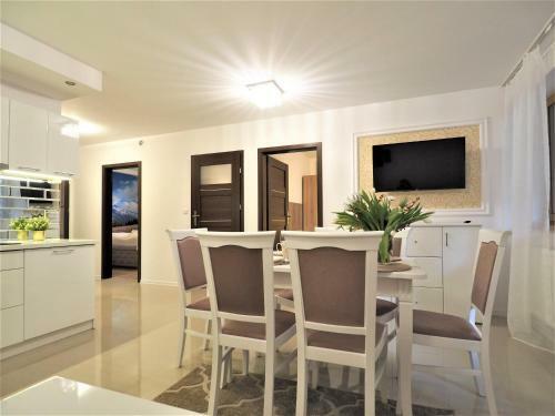 Vip Apartamenty Folk Residence