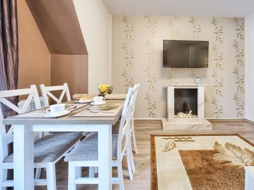 Cream Apartment Visitzakopane