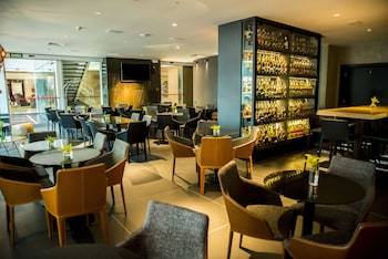 Plaza Shopping Hotel