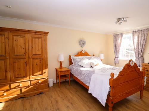 Little Golden Grove, Aberystwyth