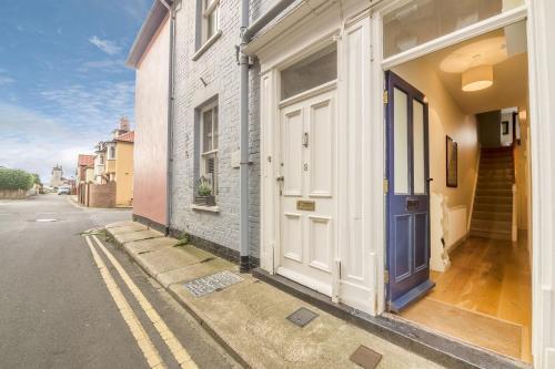 7 Brudenell Street