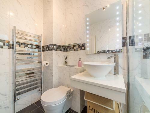 Danes House
