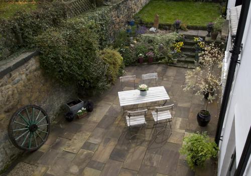 Bed & Breakfast Courtyard Garden