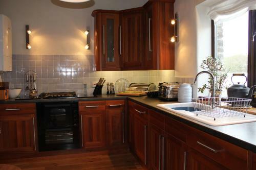 Alston Art Apartments