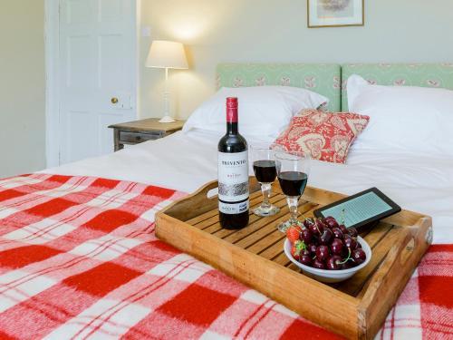 Backstone Bank Farmhouse
