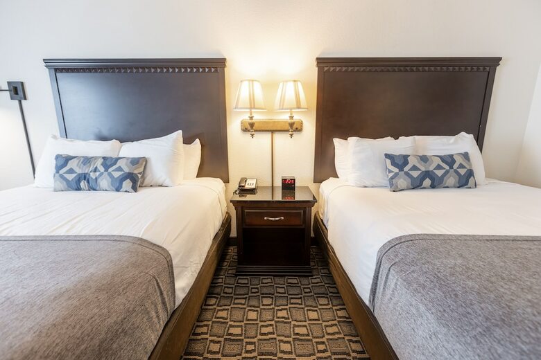 Savannah House Hotel