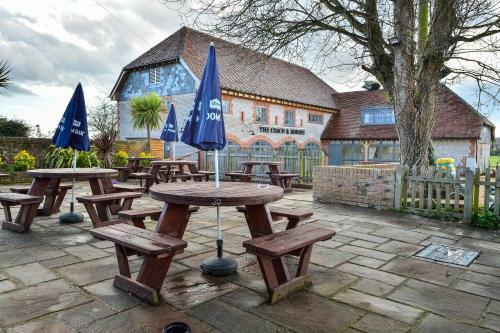 Hotel The Coach And Horses