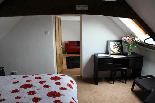 Orillia House B&B & Holiday Cottages