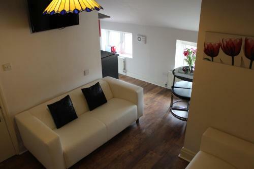 Orillia House B&B & Holiday Cottages