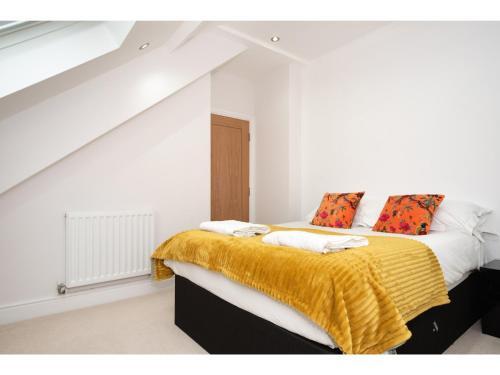 Apartamento Stylish, Vibrant Penthouse For 4
