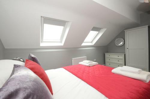 Apartamento Froghall Suites