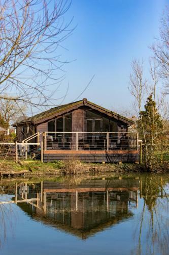Lodge Fairwood Lakes Holiday Park