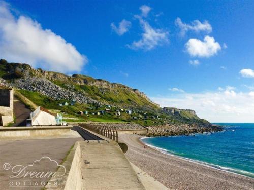 Beach View Apartment 2, Weymouth