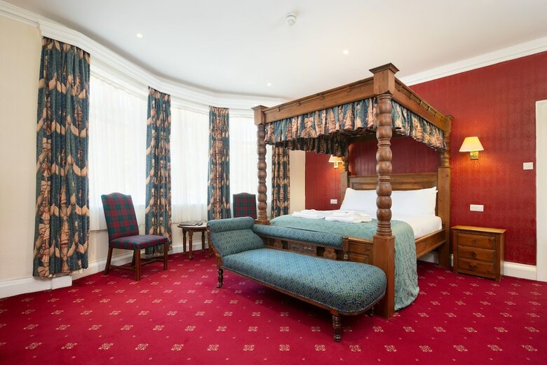 Bagdale Hall Hotel & Annex