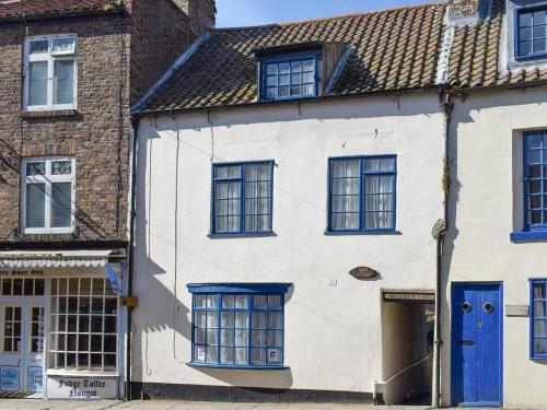 Cor Cottage