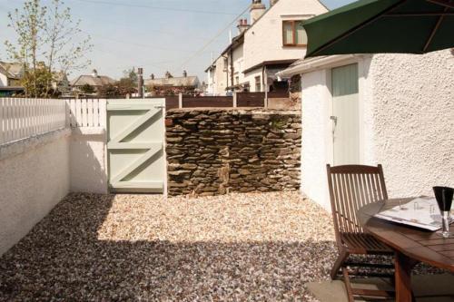 Lakestone Cottage