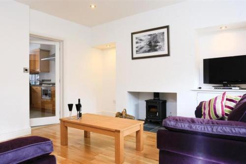 Lakestone Cottage
