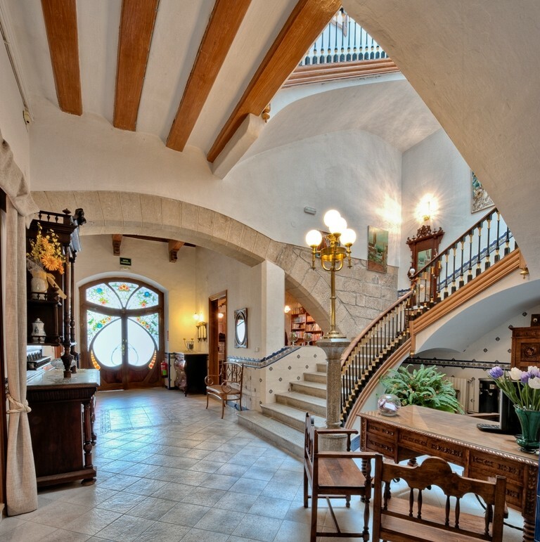 Hotel Casa Ceremines