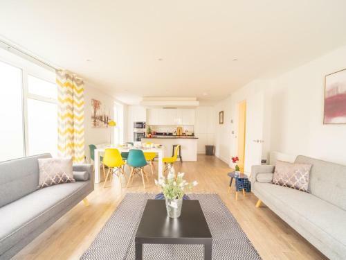 St Johns Road Apartments