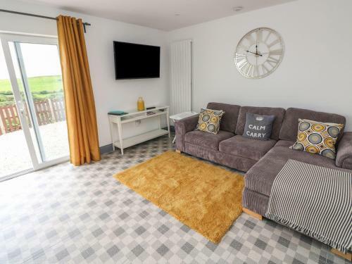 11 Penally Heights, Tenby