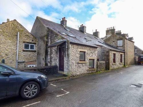 12 Buxton Road